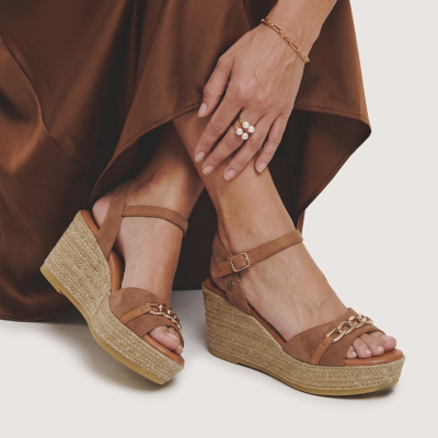  midiamo-jakie-buty-do-sukienki-maxi-2