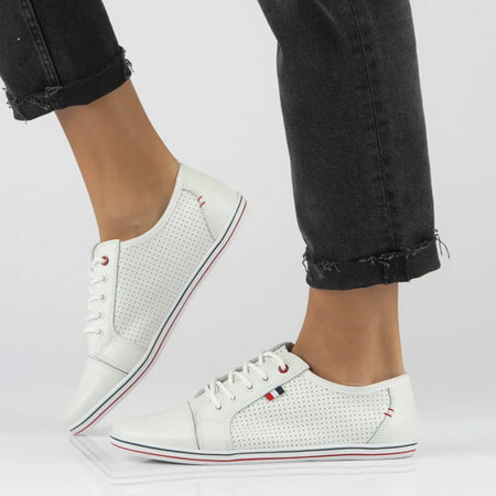 Filippo White Flat Shoes