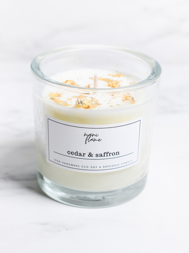 Candle Classic Cedar & Saffron small 350 ml