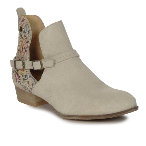 Maciejka Beige women's Boots