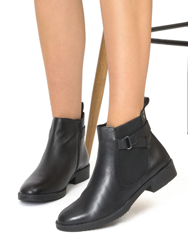 Maciejka Black Women's Boots