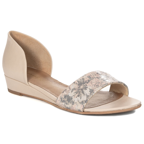 Maciejka Women Beige Sandals