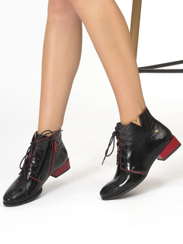 Maciejka Women's Black and Red Leather Boots