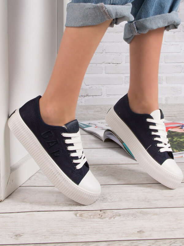 Gap deals shoes womens