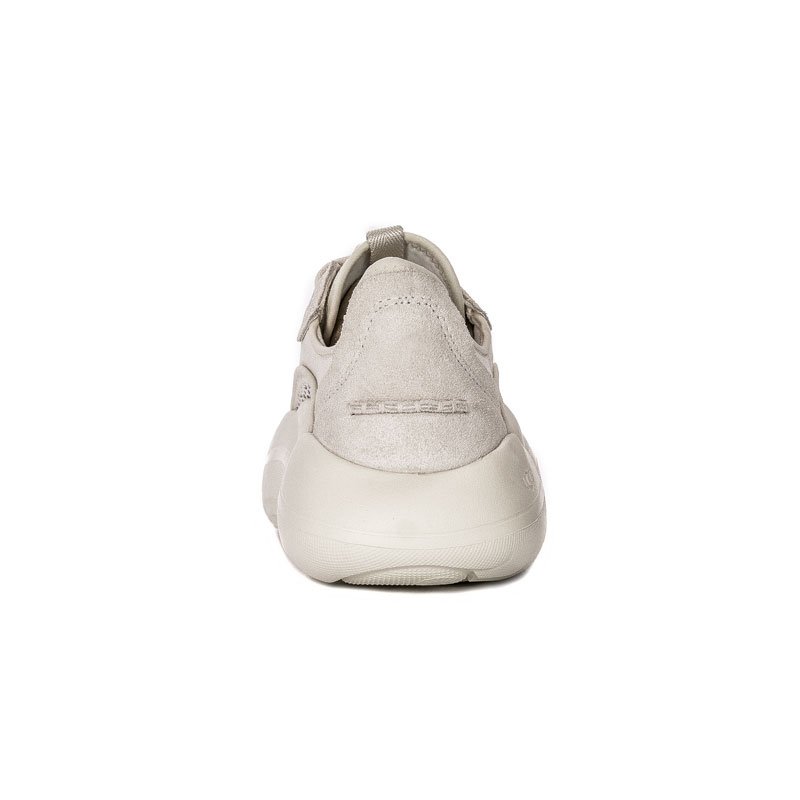 ugg la cloud low trainer