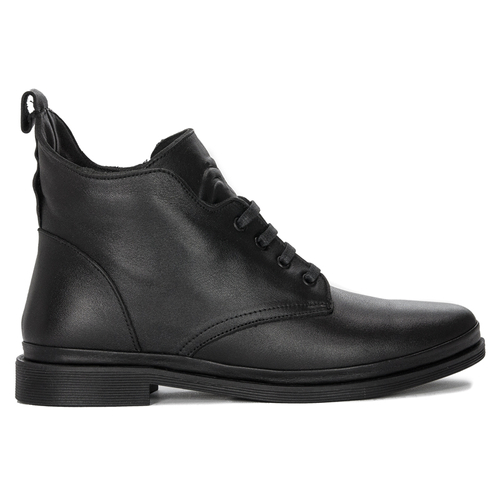 37 / 5 000 Wyniki tłumaczenia Black flat leather Boccato boots