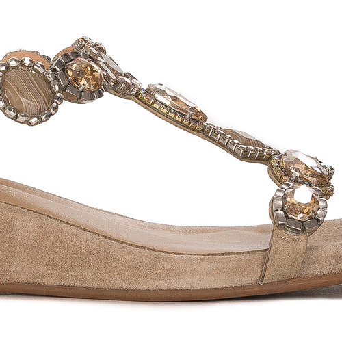 Alma En Pena Beige Sandals V23413VIS