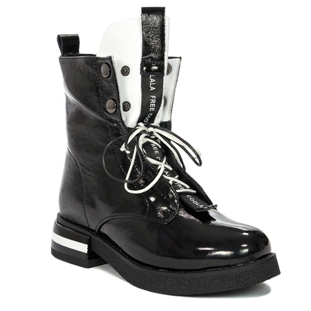 Artiker 49C0308 Black Boots
