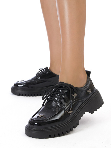 Artiker Women's Black leather shoes on the platform