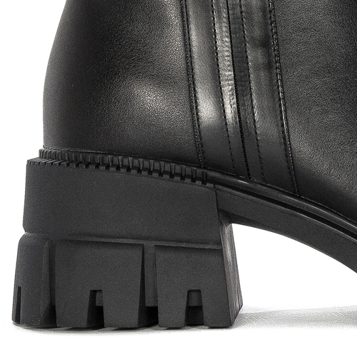Artiker Women's black warmed leather boots