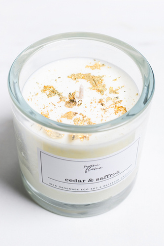 Candle Classic Cedar & Saffron small 350 ml