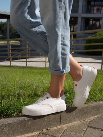 Cross Jeans GG2R4001C White Trainers