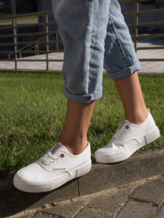 Cross Jeans GG2R4001C White Trainers