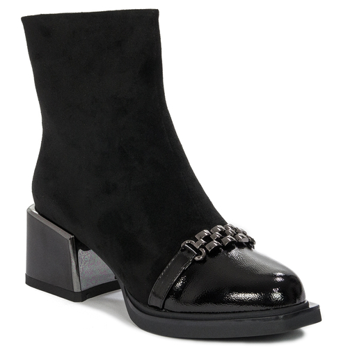 D&A Women's BLACK boots 