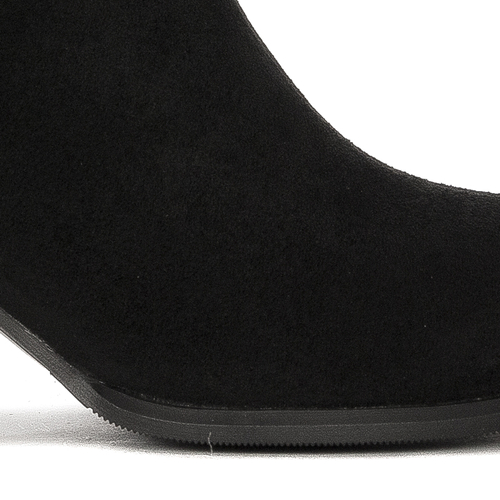 D&A Women's black ankle boots