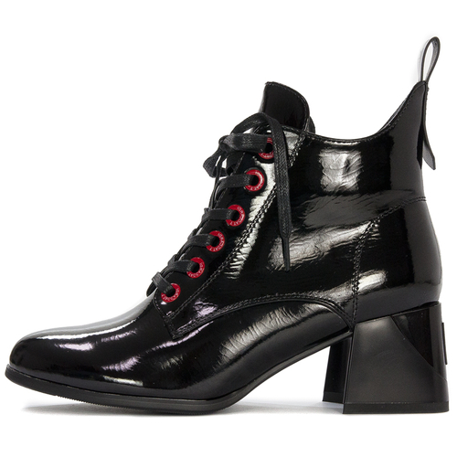 D&A Women's boots ankle boots black lacquered