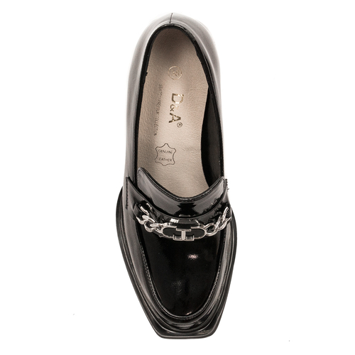 D&A Women's shoes on the post, black lacquer