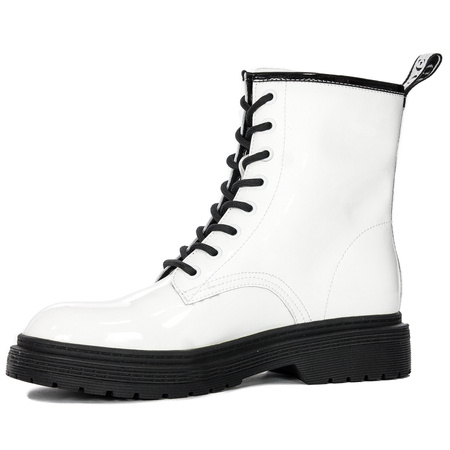 GOE II2N4048 White Lace-up Boots