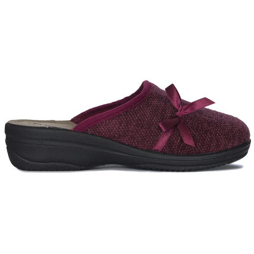 Inblu Women's Burgundy slippers