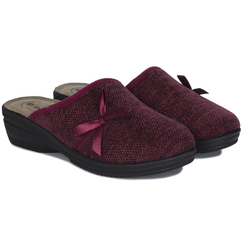 Inblu Women's Burgundy slippers