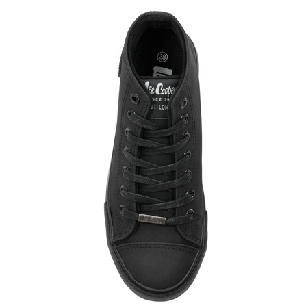 Lee Cooper LCJ-21-31-0610LA Black Trainers