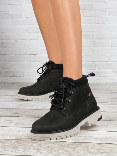 Levi's Botki Solvi Ankle Black regular