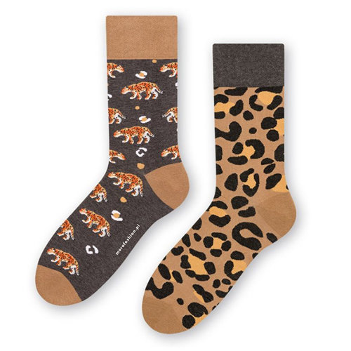 MORE Asymmetrical Gray-Brown Tiger socks