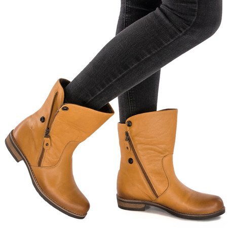 Maciejka 01086-07-00-3 Yellow Boots