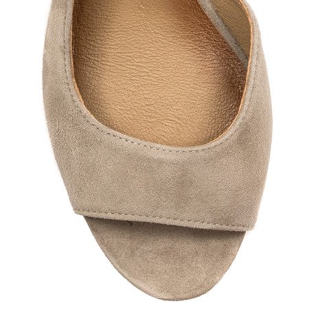 Maciejka 01304-22/00-1 Beige Flat Shoes