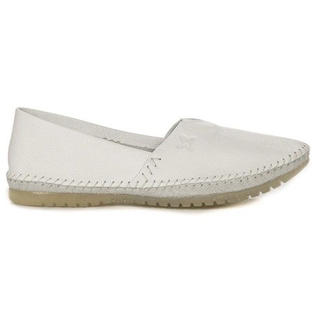 Maciejka 01930-11-00-0 White Flat Shoes