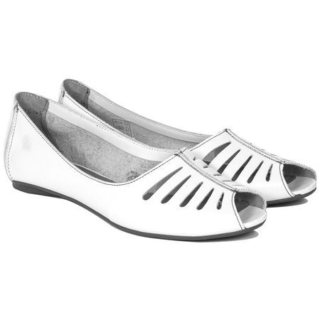 Maciejka 03497-59/00-6 White Flat Shoes
