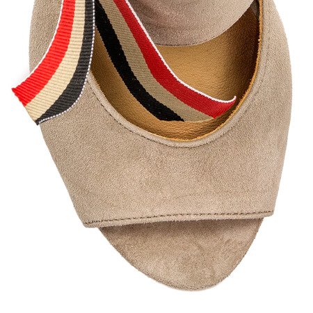 Maciejka 04038-04-00-5 Beige Sandals