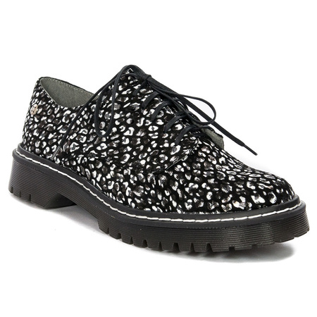 Maciejka 04087-48/00-5 Black, White Flat Shoes