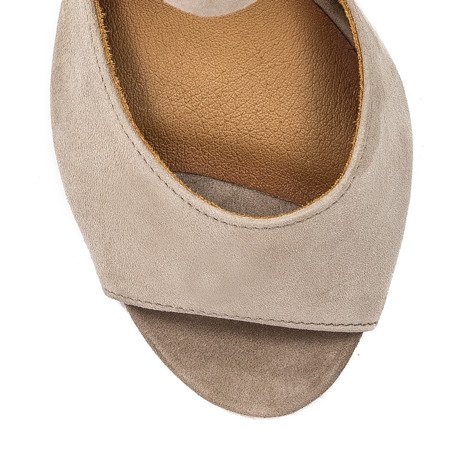 Maciejka 04122-04-00-5 Beige Sandals