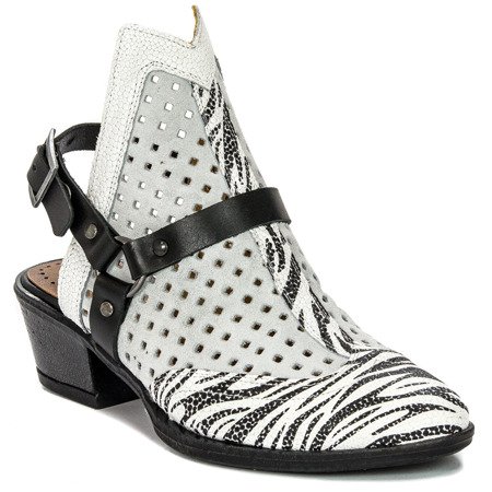 Maciejka 04419-11-00-5 White Flat Shoes