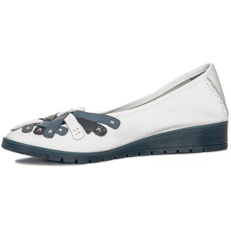 Maciejka 04500-11/00-0 White Flat Shoes