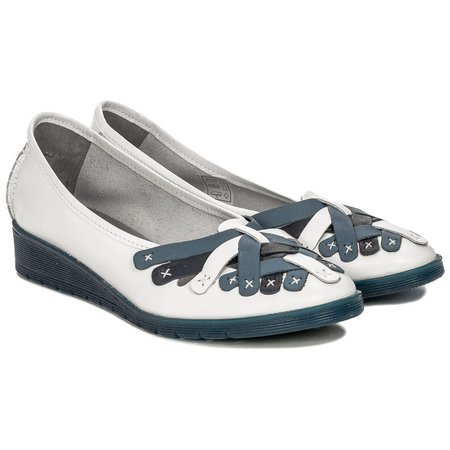 Maciejka 04500-11/00-0 White Flat Shoes
