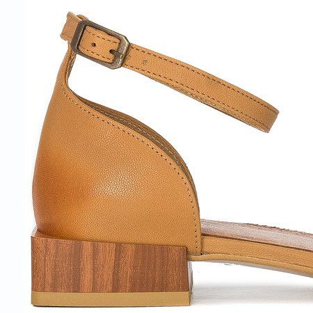 Maciejka 04618-29-00-5 Brown Sandals