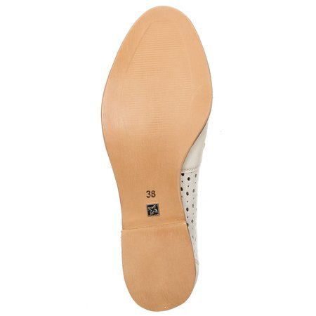Maciejka 04883-04/00-5 Beige Flat Shoes