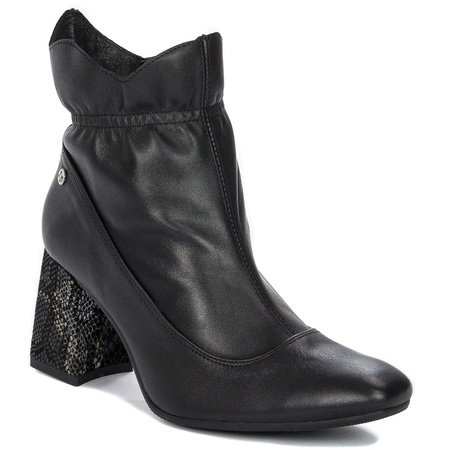 Maciejka 05287-01-00-6 Black Boots