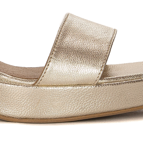 Maciejka 05522-25/00-1 Gold Sandals