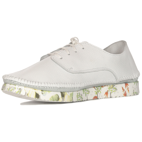 Maciejka 06522-11/00-1 White Flat Shoes