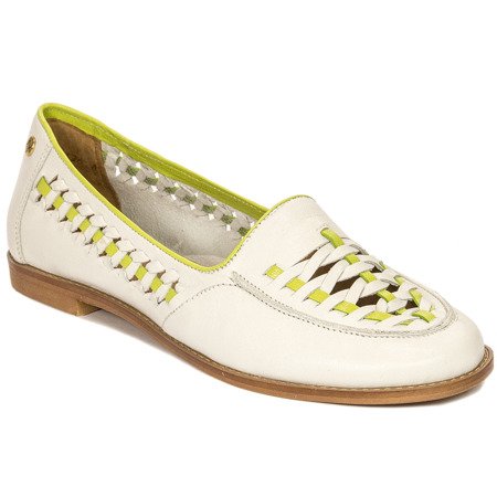 Maciejka 4052A-11-00-5 White Flat Shoes