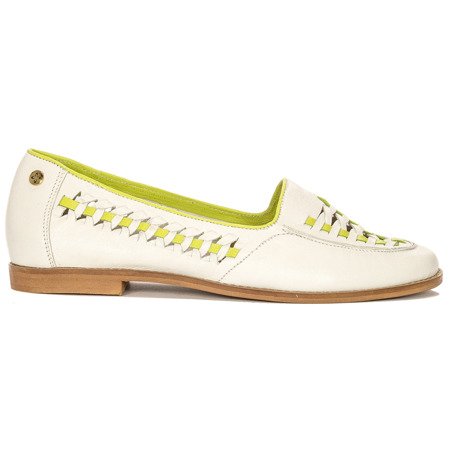 Maciejka 4052A-11-00-5 White Flat Shoes