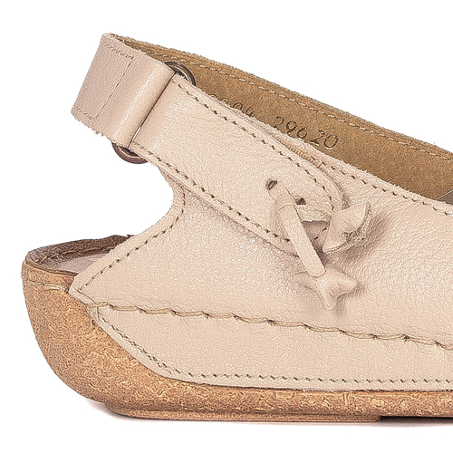 Maciejka Beige leather Sandals