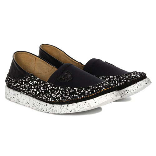 Maciejka Black Flat Shoes