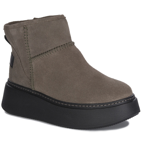 Maciejka Brown Snow Boots