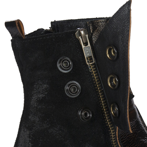 Maciejka Gold Black Lace-Up Boots