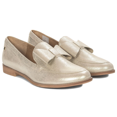 Maciejka Gold Leather Low Shoes