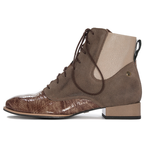 Maciejka Light Brown women's Lace-Up Boots